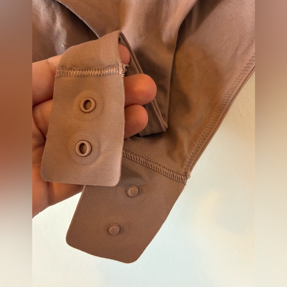 Lululemon Wundermost Ultra-Soft Nulu Square-Neck Sleeveless Bodysuit - Picture 8 of 11